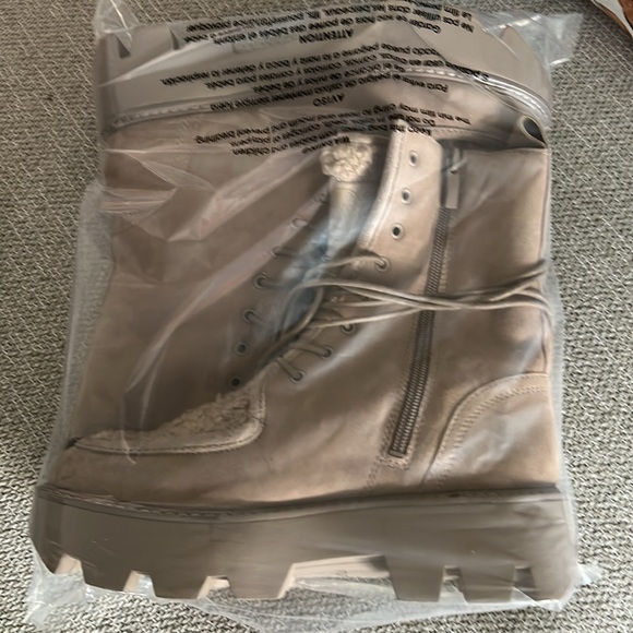 NWT Franco Sarto Women's L-Margey2 Mid Calf Boot Size: 6 COLOR: Taupe - Picture 8 of 8